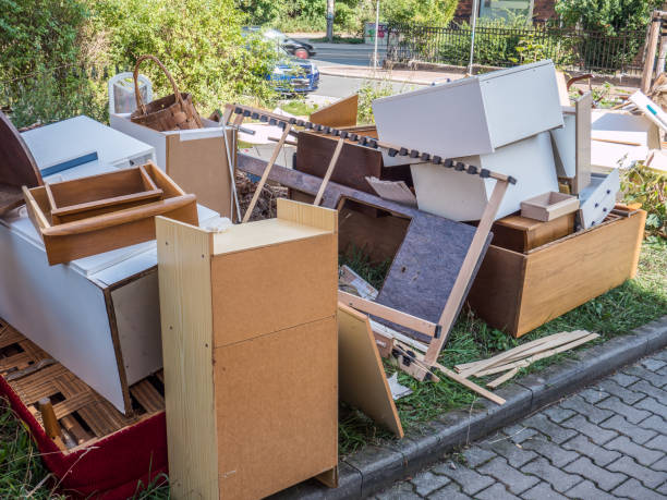 Best Yard Waste Removal  in Broussard, LA